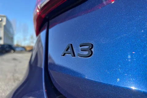 KM25EZV Audi A3 Black Edition 35 TFSI 150 PS S tronic Thumbnail #35