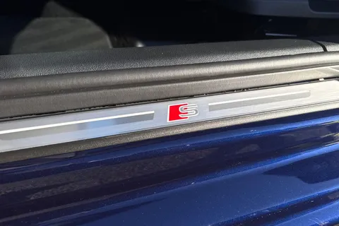 KM25EZV Audi A3 Black Edition 35 TFSI 150 PS S tronic Thumbnail #41