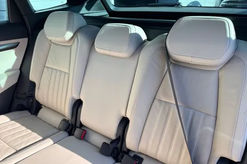 CT19VHG Škoda Karoq 1.5 TSI ACT Edition DSG 4WD Euro 6 (s/s) 5dr Thumbnail #20