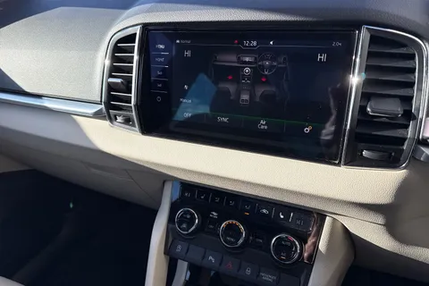 CT19VHG Škoda Karoq 1.5 TSI ACT Edition DSG 4WD Euro 6 (s/s) 5dr Thumbnail #23