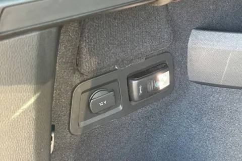 CT19VHG Škoda Karoq 1.5 TSI ACT Edition DSG 4WD Euro 6 (s/s) 5dr Thumbnail #35