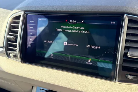 CT19VHG Škoda Karoq 1.5 TSI ACT Edition DSG 4WD Euro 6 (s/s) 5dr Thumbnail #52