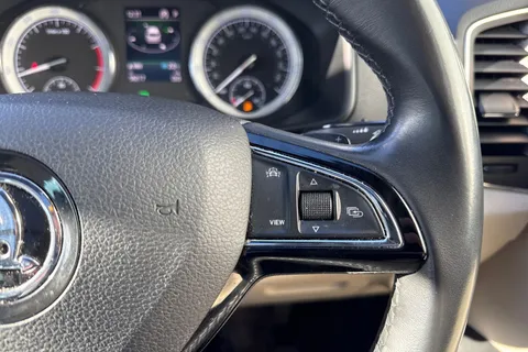 CT19VHG Škoda Karoq 1.5 TSI ACT Edition DSG 4WD Euro 6 (s/s) 5dr Thumbnail #58