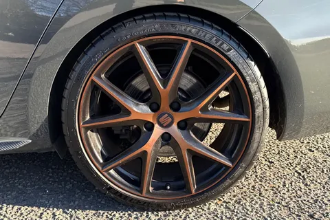KT69LHZ SEAT Leon 2.0 TSI Cupra R ST ST DSG 4Drive Euro 6 (s/s) 5dr Thumbnail #10