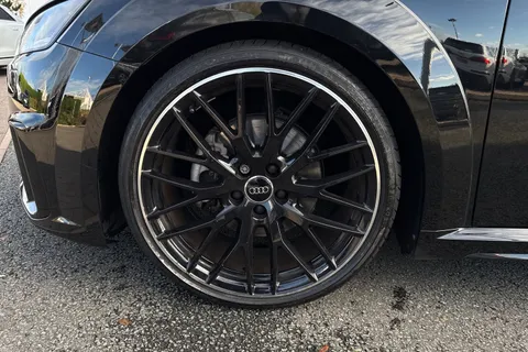 13 of 67 for Audi TT Coup- Black Edition 40 TFSI 197 PS S tronic