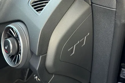 41 of 67 for Audi TT Coup- Black Edition 40 TFSI 197 PS S tronic