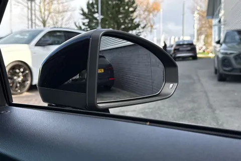 61 of 67 for Audi TT Coup- Black Edition 40 TFSI 197 PS S tronic