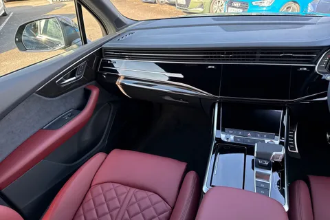  Audi SQ7 4.0 TFSI V8 Black Edition Tiptronic quattro Euro 6 (s/s) 5dr Thumbnail #19