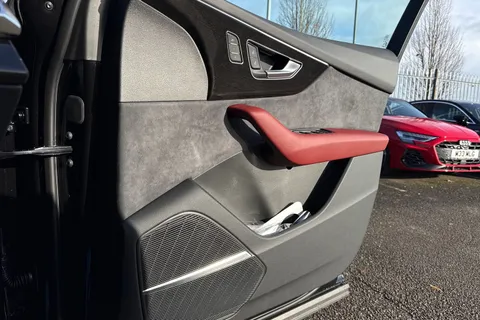  Audi SQ7 4.0 TFSI V8 Black Edition Tiptronic quattro Euro 6 (s/s) 5dr Thumbnail #20