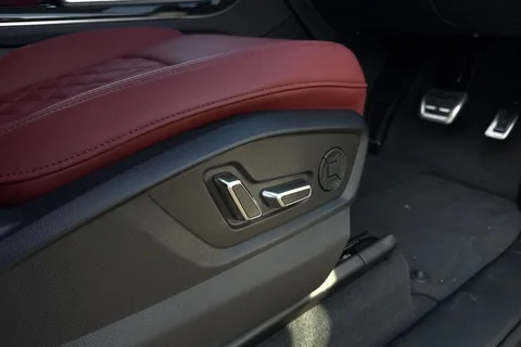  Audi SQ7 4.0 TFSI V8 Black Edition Tiptronic quattro Euro 6 (s/s) 5dr Thumbnail #32