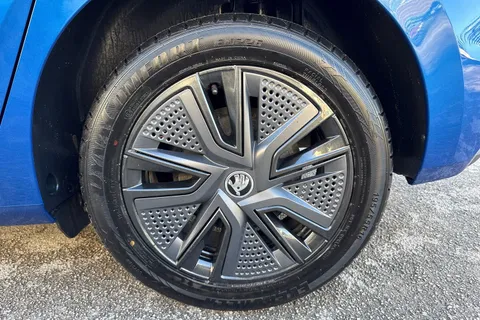 DE73FRF Škoda Fabia 1.0 TSI Colour Edition Euro 6 (s/s) 5dr Thumbnail #12