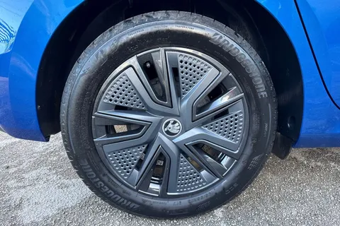 DE73FRF Škoda Fabia 1.0 TSI Colour Edition Euro 6 (s/s) 5dr Thumbnail #14