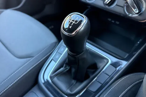 DE73FRF Škoda Fabia 1.0 TSI Colour Edition Euro 6 (s/s) 5dr Thumbnail #24