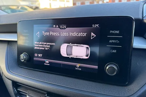 DE73FRF Škoda Fabia 1.0 TSI Colour Edition Euro 6 (s/s) 5dr Thumbnail #47