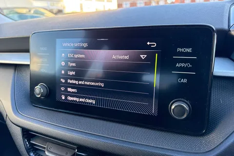 DE73FRF Škoda Fabia 1.0 TSI Colour Edition Euro 6 (s/s) 5dr Thumbnail #48