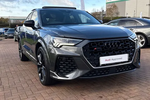 17 of 66 for Audi RS Q3 Sport Edition 400 PS S tronic