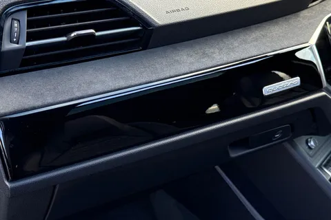 35 of 66 for Audi RS Q3 Sport Edition 400 PS S tronic