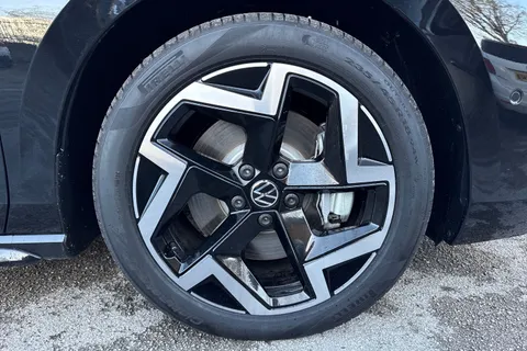 DE25URF Volkswagen Passat 1.5 TSI eHybrid 272 R-Line 5dr DSG⭐ Sunroof, Driver Assistance Pack, Info P Thumbnail #11