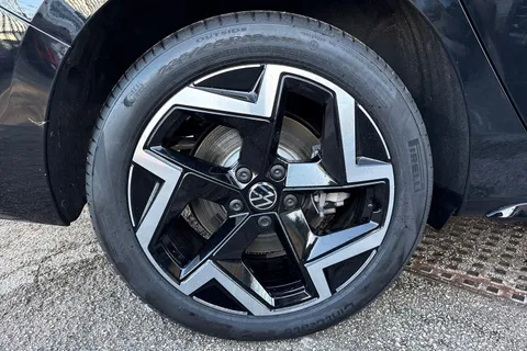 DE25URF Volkswagen Passat 1.5 TSI eHybrid 272 R-Line 5dr DSG⭐ Sunroof, Driver Assistance Pack, Info P Thumbnail #14