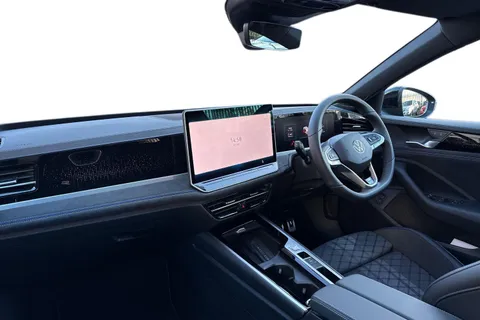 DE25URF Volkswagen Passat 1.5 TSI eHybrid 272 R-Line 5dr DSG⭐ Sunroof, Driver Assistance Pack, Info P Thumbnail #16