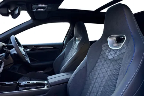 DE25URF Volkswagen Passat 1.5 TSI eHybrid 272 R-Line 5dr DSG⭐ Sunroof, Driver Assistance Pack, Info P Thumbnail #17