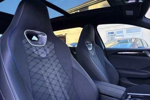 DE25URF Volkswagen Passat 1.5 TSI eHybrid 272 R-Line 5dr DSG⭐ Sunroof, Driver Assistance Pack, Info P Thumbnail #25