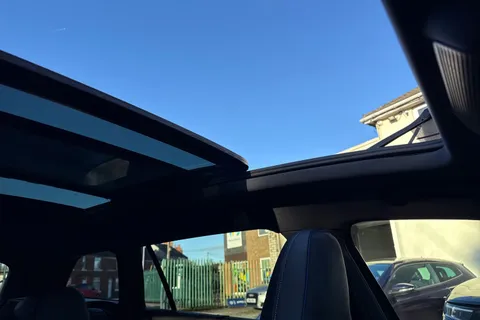 DE25URF Volkswagen Passat 1.5 TSI eHybrid 272 R-Line 5dr DSG⭐ Sunroof, Driver Assistance Pack, Info P Thumbnail #52