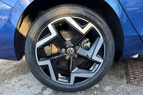 KR25WDE Volkswagen Passat 1.5 TSI eHybrid 204PS R-Line 5dr DSG ⭐Heated seats, Rear-view camera, Keyle Thumbnail #23