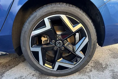 KR25WDE Volkswagen Passat 1.5 TSI eHybrid 204PS R-Line 5dr DSG ⭐Heated seats, Rear-view camera, Keyle Thumbnail #25