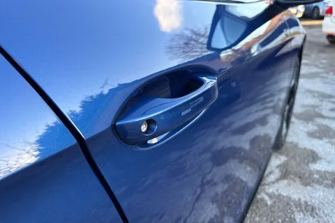 KR25WDE Volkswagen Passat 1.5 TSI eHybrid 204PS R-Line 5dr DSG ⭐Heated seats, Rear-view camera, Keyle Thumbnail #32