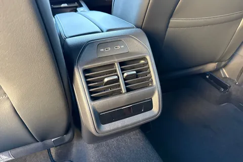 KR25WDE Volkswagen Passat 1.5 TSI eHybrid 204PS R-Line 5dr DSG ⭐Heated seats, Rear-view camera, Keyle Thumbnail #41