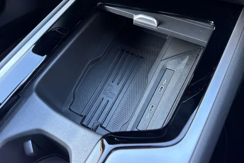 KR25WDE Volkswagen Passat 1.5 TSI eHybrid 204PS R-Line 5dr DSG ⭐Heated seats, Rear-view camera, Keyle Thumbnail #45