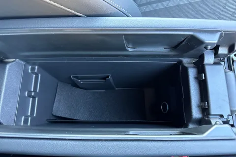 KR25WDE Volkswagen Passat 1.5 TSI eHybrid 204PS R-Line 5dr DSG ⭐Heated seats, Rear-view camera, Keyle Thumbnail #47