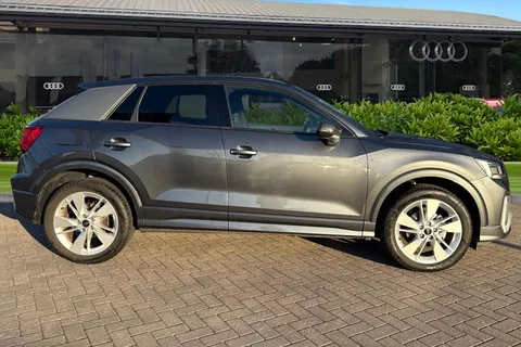 LD25XOX Audi Q2 S line 30 TFSI  116 PS 6-speed Thumbnail #4