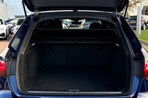 7 of 64 for Audi A4 Avant Avant S line 40 TFSI 204 PS S tronic