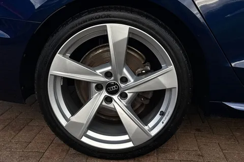 12 of 64 for Audi A4 Avant Avant S line 40 TFSI 204 PS S tronic