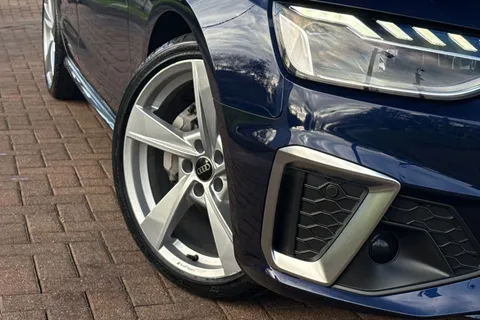 26 of 64 for Audi A4 Avant Avant S line 40 TFSI 204 PS S tronic