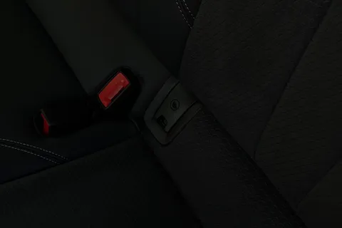 28 of 64 for Audi A4 Avant Avant S line 40 TFSI 204 PS S tronic