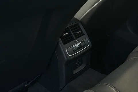 29 of 64 for Audi A4 Avant Avant S line 40 TFSI 204 PS S tronic