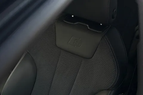 31 of 64 for Audi A4 Avant Avant S line 40 TFSI 204 PS S tronic