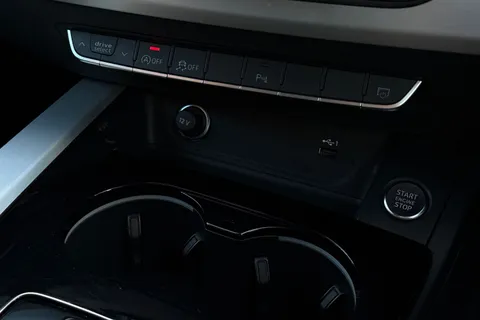 40 of 64 for Audi A4 Avant Avant S line 40 TFSI 204 PS S tronic