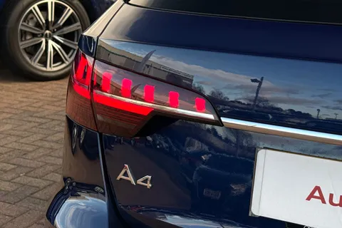 50 of 64 for Audi A4 Avant Avant S line 40 TFSI 204 PS S tronic