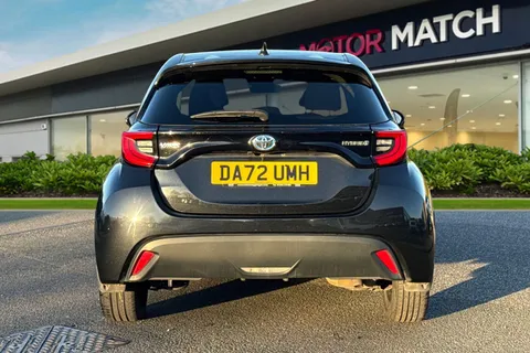 4 of 64 for Toyota Yaris 1.5 VVT-h Design E-CVT Euro 6 (s/s) 5dr