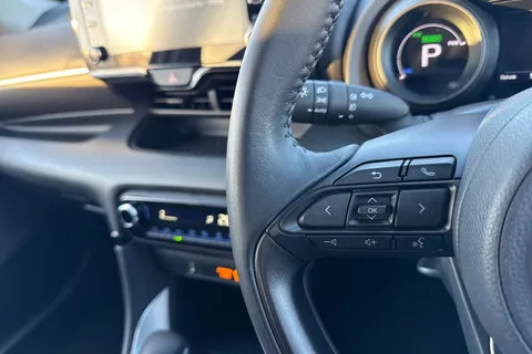 36 of 64 for Toyota Yaris 1.5 VVT-h Design E-CVT Euro 6 (s/s) 5dr