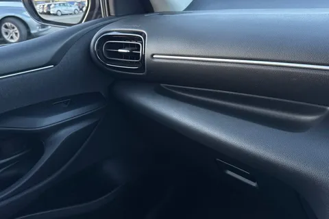 56 of 64 for Toyota Yaris 1.5 VVT-h Design E-CVT Euro 6 (s/s) 5dr