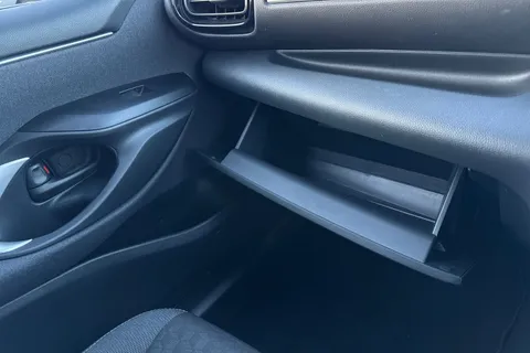 57 of 64 for Toyota Yaris 1.5 VVT-h Design E-CVT Euro 6 (s/s) 5dr