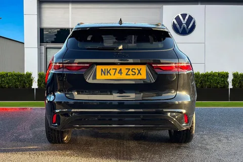 4 of 61 for Jaguar F-Pace 2.0 D200 MHEV R-Dynamic HSE Black Auto AWD Euro 6 (s/s) 5dr