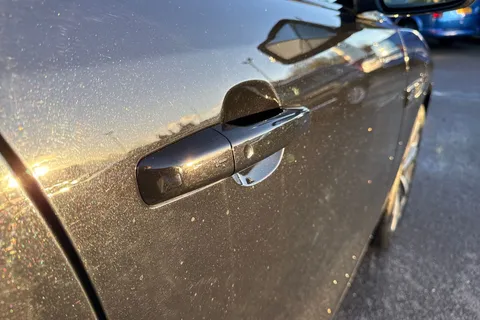 30 of 61 for Jaguar F-Pace 2.0 D200 MHEV R-Dynamic HSE Black Auto AWD Euro 6 (s/s) 5dr