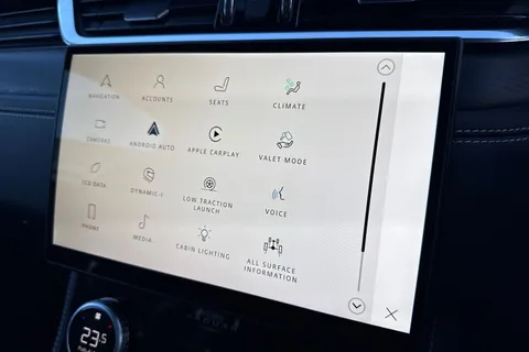 53 of 61 for Jaguar F-Pace 2.0 D200 MHEV R-Dynamic HSE Black Auto AWD Euro 6 (s/s) 5dr