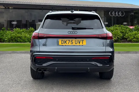 DK75UVT Audi Q5 SUV Edition 1 TDI quattro 204 PS S tronic Thumbnail #5